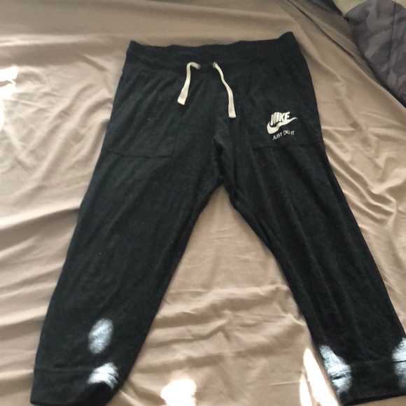 Nike Pants - Nike sweat capris